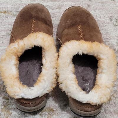 142: Old Friend Footwear