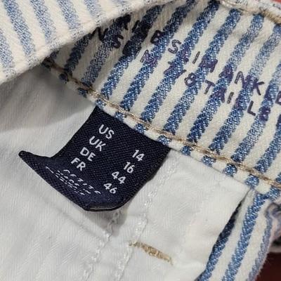 159: Ladies Jeans
