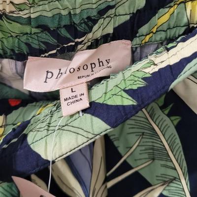 163: Ladies Skirts- one new with Tags