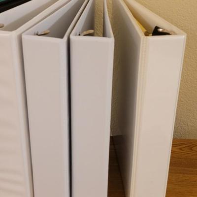 180: Binders and CD Storage Case