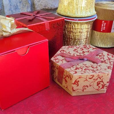 192: Holiday Ribbon and Boxes