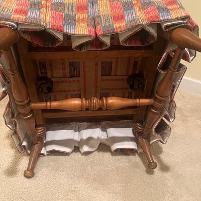 Retro Armchair Rocker (UD-MG)