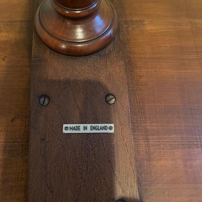 English Pedestal End Table (UD-MG)