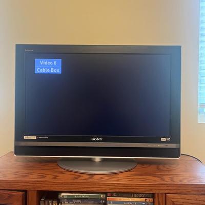 Sony 32â€ LCD TV (UO-MG)