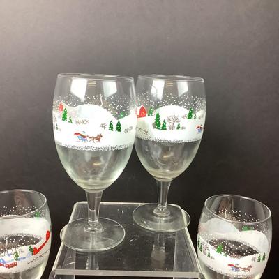 307 Set of Four Lenox Sleigh ride Ice tea Glasses & Mitten Garland