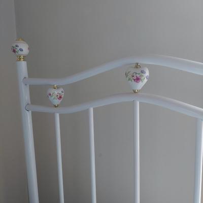 Metal Twin Bed Frame with Floral Details (B3-BBL)