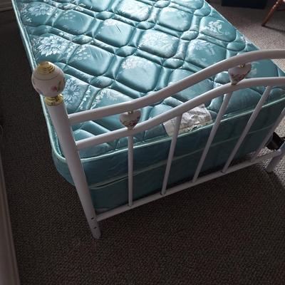 Metal Twin Bed Frame with Floral Details (B3-BBL)