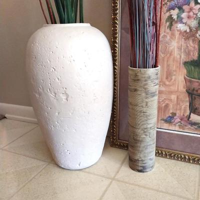 TWO FLOOR VASES AND GOLD FRAMED PICTURE