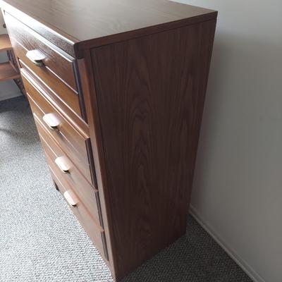 Wooden Four Drawer Dresser by Lea Furniture (B3-BBL)
