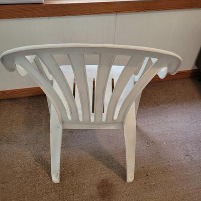 Patio Table and Chairs (SR-DW)