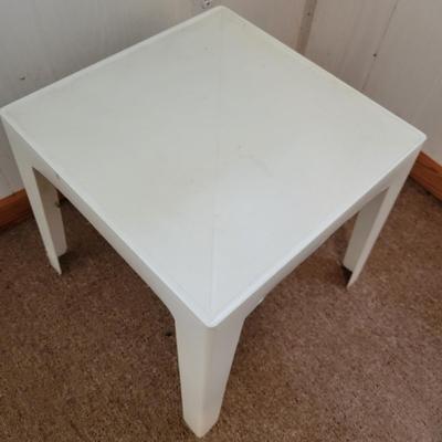 Outdoor Side Tables (SR-DW)