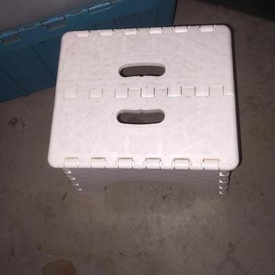 PLASTIC STORAGE TOTES -BASKETS AND FOLDING STEP