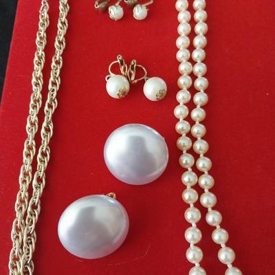 JAPAN AND FASHION JEWELRY