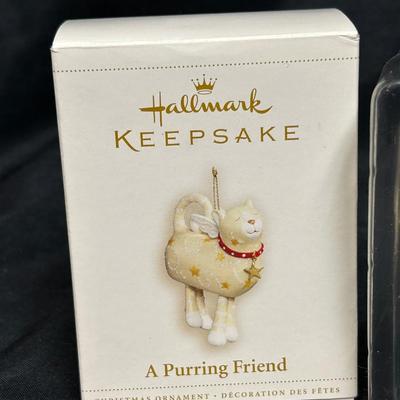 Hallmark Keepsake Christmas Holiday Tree Ornament A Purring Friend Cat Figurine