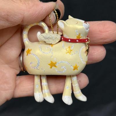 Hallmark Keepsake Christmas Holiday Tree Ornament A Purring Friend Cat Figurine