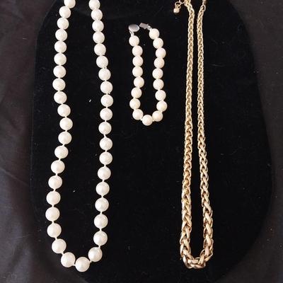 FASHION JEWELRY