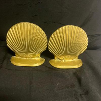 Brass Lamp, Brass bookends and more (UO-MG)