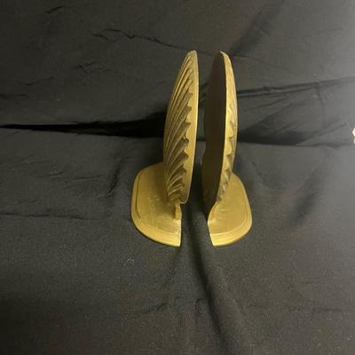 Brass Lamp, Brass bookends and more (UO-MG)