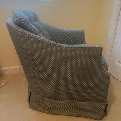 Swivel Barrel Style Chair & Ottoman (UO-MG)