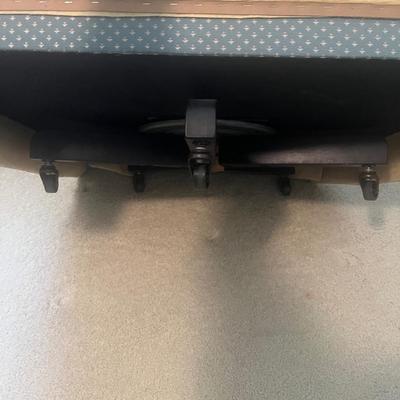 Swivel Barrel Style Chair & Ottoman (UO-MG)