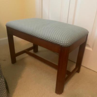 Swivel Barrel Style Chair & Ottoman (UO-MG)