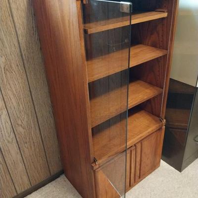 KENMORE RECORD PLAYER AND GLASS FRONT STEREO CABINET WITH STORAGE