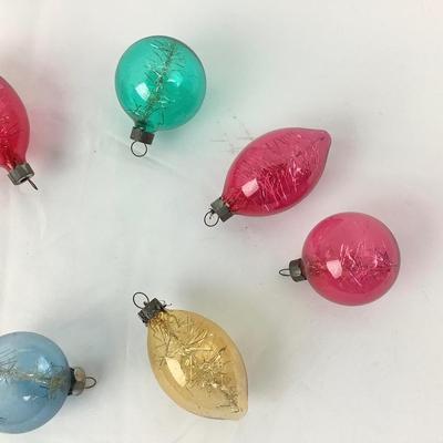 Lot 316  Set of Eight Vintage Christmas Garland & Glass Ornaments