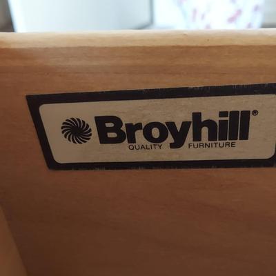 Broyhill Nightstands (B1-BBL)