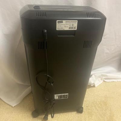 Staples Shredder & Office Supplies (UO-MG)