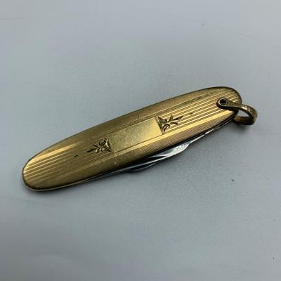 Vintage Pocket Knife & Lockets (B5-HS)