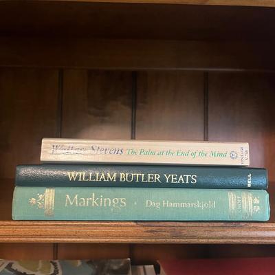 Collection of Books Featuring Poetry and Literature (UO-MG)