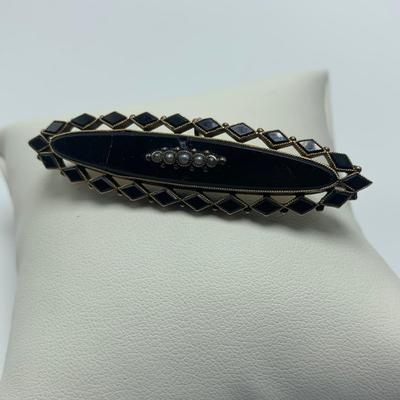 Three Vintage Fashion Pins, incl. 14K (B5-HS)