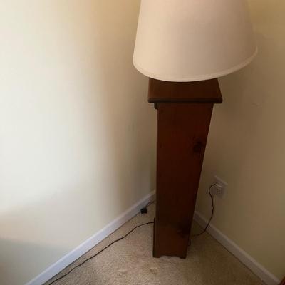 Wooden Floor Lamp With Storage (UO-MG)