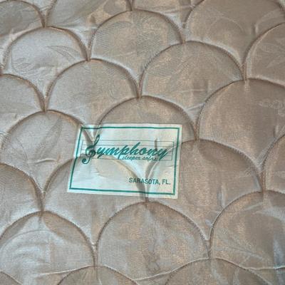 Symphony Sleeper Sofa (UO-MG)