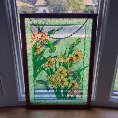 FRAMED STAINGLASS WITH CHAIN