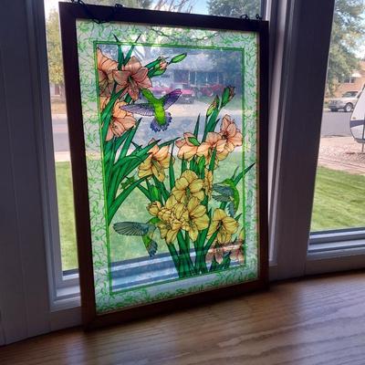 FRAMED STAINGLASS WITH CHAIN