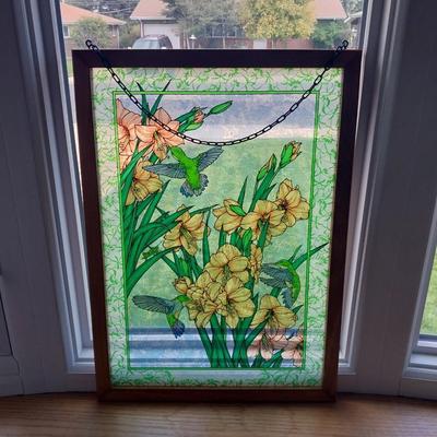 FRAMED STAINGLASS WITH CHAIN