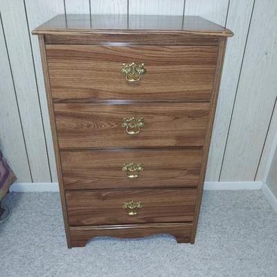 WOODEN FOUR DRAWER CHEST OF DRAWERS