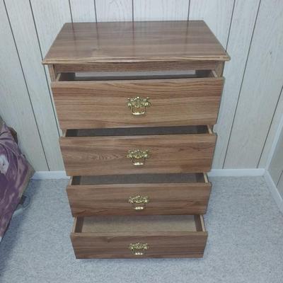 WOODEN FOUR DRAWER CHEST OF DRAWERS