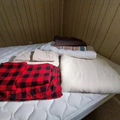 QUEEN BEDDING-SHEET SETS-MATTRESS PAD-BLANKETS