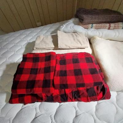 QUEEN BEDDING-SHEET SETS-MATTRESS PAD-BLANKETS