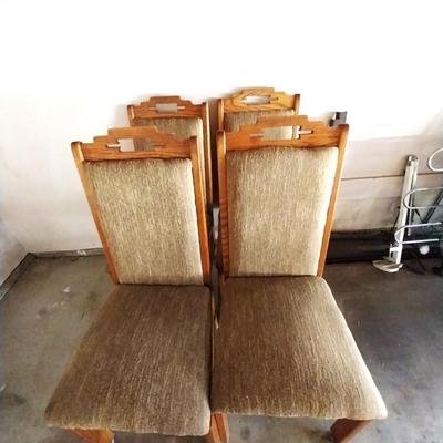 FOUR MATCHING WOODEN AND UPHOLSTERED CHAIRS