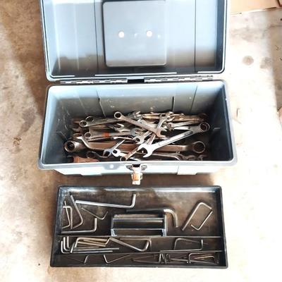 CARRY BOX WITH TRAY FULL OF HEXS-SOCKETS AND WRENCHES