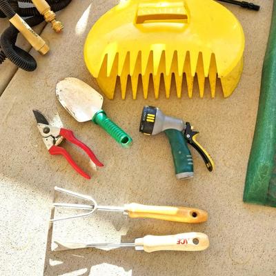 YARD CARE CHEMICAL SPRAYER-FLEX HOSE-PRUNERS-MUCH MORE