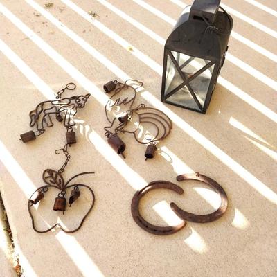 RUSTIC YARD ART