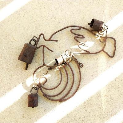 RUSTIC YARD ART