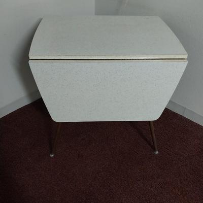 RETRO DROP LEAF TABLE