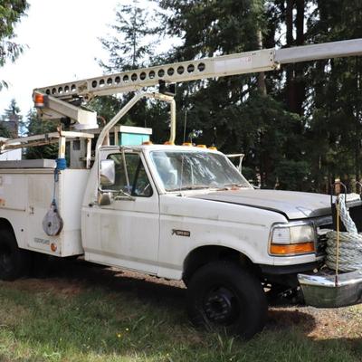 1992 Ford FSD Super Duty Utility Vehicle with Cherry Picker Crane Basket Lift Truck
