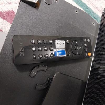 32"XIZIO WITH REMOTE AND GLASS FRONT STAND WITH STORAGE