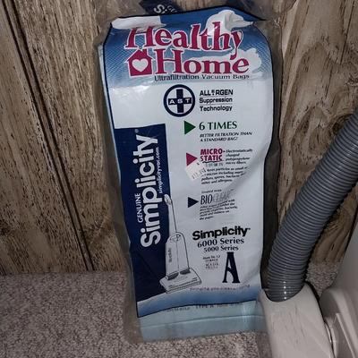 SIMPLICITY UPRIGHT VACCUUM AND BAGS